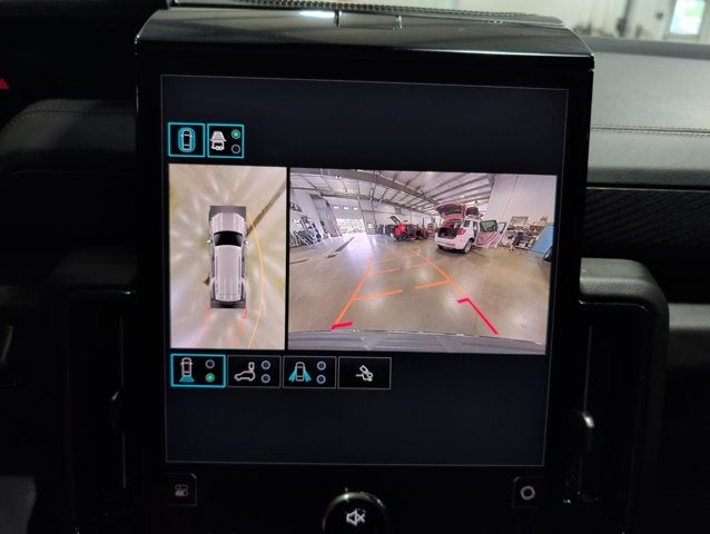 2025 GMC Yukon AT4 Premium Pkg Technology Pkg Panoramic Roof 5.3 V8