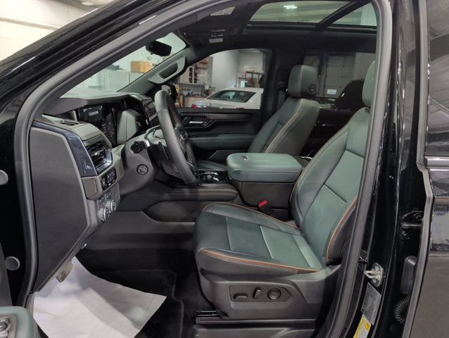 2025 GMC Yukon AT4 Premium Pkg Technology Pkg Panoramic Roof 5.3 V8