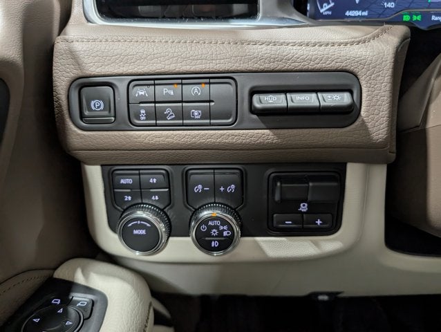 2024 GMC Yukon Denali 6.2L Panoramic Roof Max Trailering ProGrade Tow