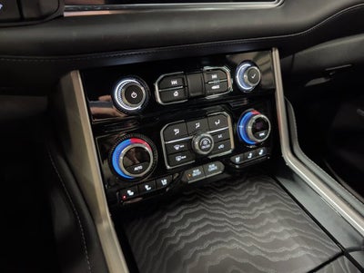 2024 GMC Yukon Denali Premium Leather Heated/Cooled
