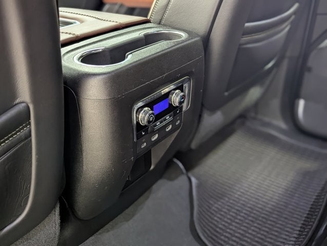 2023 GMC Yukon Denali Ultimate 6.2L V8 Panoramic Roof Massage Seats Alpine Leather