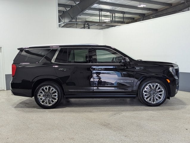 2023 GMC Yukon Denali Ultimate 6.2L V8 Panoramic Roof Massage Seats Alpine Leather