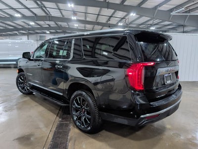 2023 GMC Yukon XL SLT