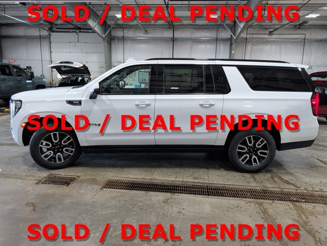 2023 GMC Yukon XL AT4