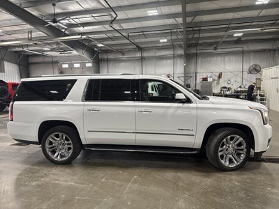2017 GMC Yukon XL Base