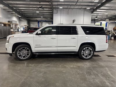 2017 GMC Yukon XL Base