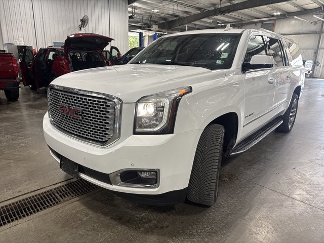 2017 GMC Yukon XL Base