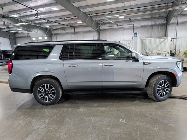 2023 GMC Yukon XL AT4 6.2L V8 GMC Pro Safety Plus Dual-Pane Sunroof Sterling Metallic