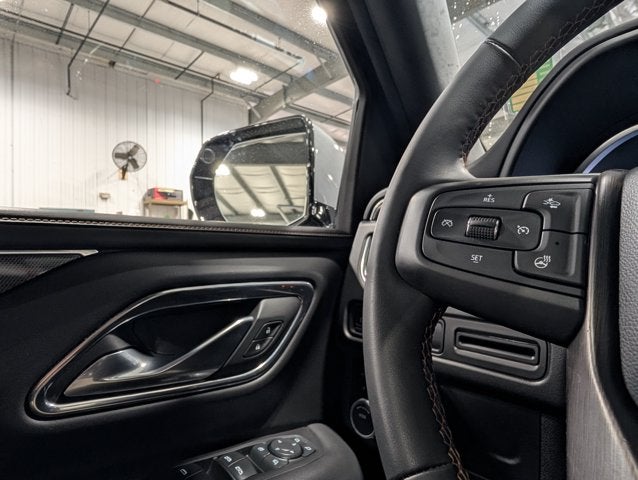 2023 GMC Yukon XL AT4 6.2L V8 GMC Pro Safety Plus Dual-Pane Sunroof Sterling Metallic