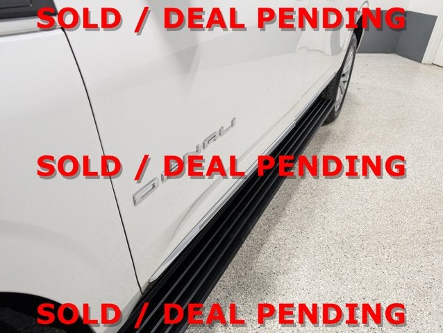 2024 GMC Yukon XL Denali XL Panoramic Roof 22’s White Frost King of the Road