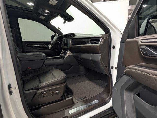 2023 GMC Yukon XL Denali Denali Pkg 22s Pwr Steps Panoramic Roof Adaptive Cruise 6.2L V8