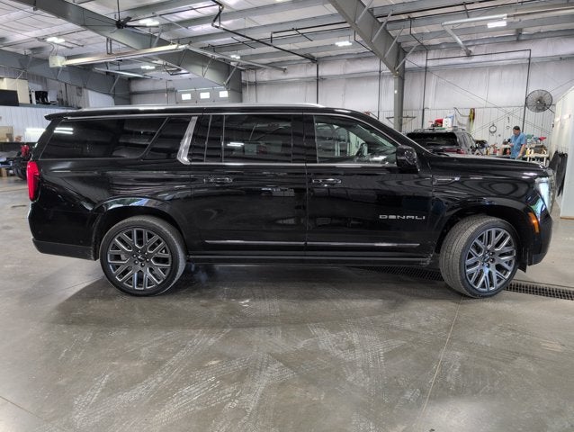 2026 GMC Yukon XL Denali Ultimate 3.0L Duramax Diesel Max Trailering Onyx Black