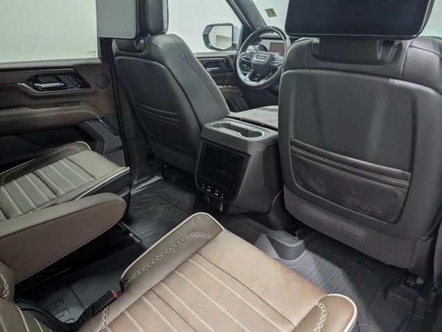 2026 GMC Yukon XL Denali Ultimate Night Vision Pano Roof Massaging Seats