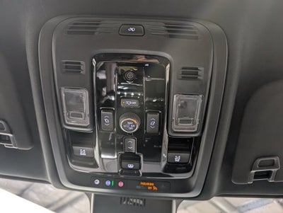 2026 GMC Yukon XL Denali Ultimate Night Vision Pano Roof Massaging Seats