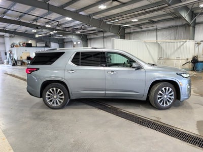 2023 Chevrolet Traverse Premier Dual Skyscape Roof V6 Navigation Heated Cooled Seats