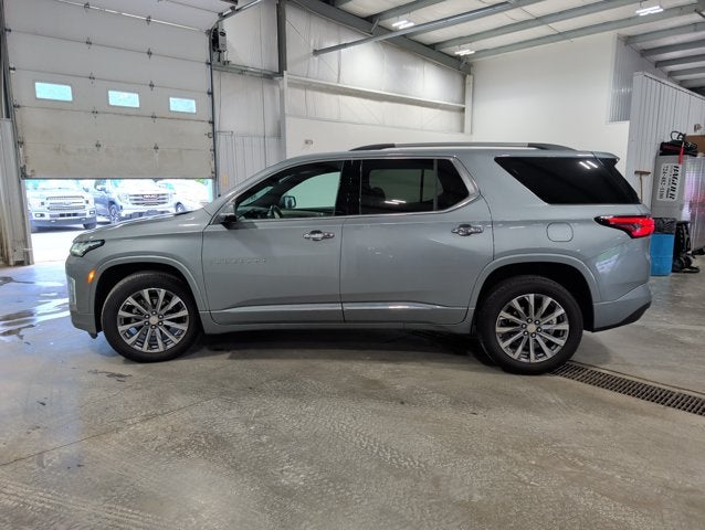 2023 Chevrolet Traverse Premier Dual Skyscape Roof V6 Navigation Heated Cooled Seats