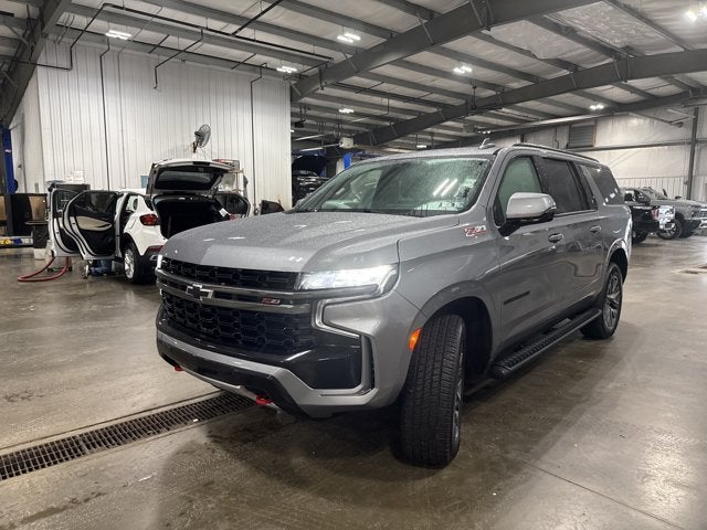 2022 Chevrolet Suburban Z71 SLT 6.6L Duramax Turbo Diesel V8 Off-Road Package Fire Red