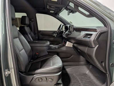 2023 Chevrolet Suburban Z71 Luxury Package Panoramic Roof Black Emblems