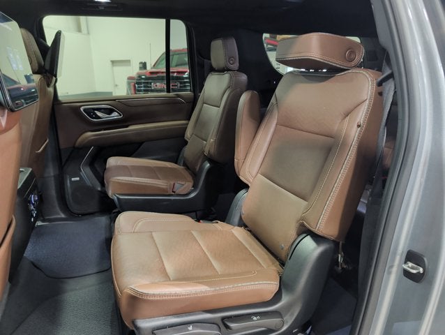 2023 Chevrolet Suburban High Country DURAMAX Diesel Brown Leather Heads-Up Display Loaded