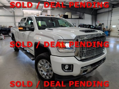 2018 GMC Sierra 2500HD Denali Ultimate Pkg Duramax Diesel Sunroof Chrome Boards Tri-Coat Standard Bed
