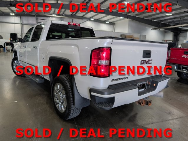 2018 GMC Sierra 2500HD Denali Ultimate Pkg Duramax Diesel Sunroof Chrome Boards Tri-Coat Standard Bed