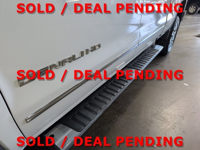 2018 GMC Sierra 2500HD Denali Ultimate Pkg Duramax Diesel Sunroof Chrome Boards Tri-Coat Standard Bed