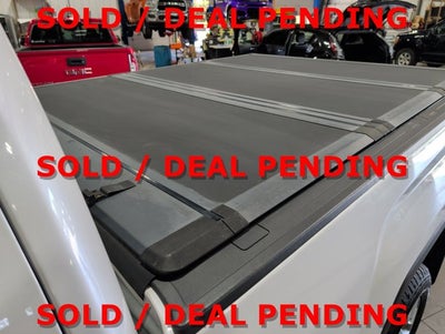 2018 GMC Sierra 2500HD Denali Ultimate Pkg Duramax Diesel Sunroof Chrome Boards Tri-Coat Standard Bed