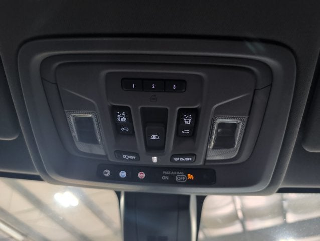 2022 GMC Sierra 2500HD Denali Ultimate 4WD Crew Cab Duramax 6.6L V8 Diesel Standard Bed Onyx Black