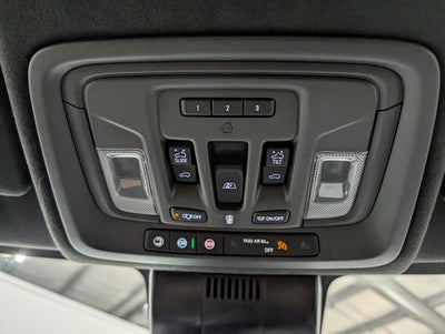 2024 GMC Sierra 2500HD Denali Ultimate Duramax Standard Bed 5th Prep Power Boards Sunroof