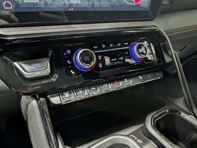 2025 GMC Sierra 2500HD AT4 Duramax Diesel Preferred Pkg Premium Plus Sunroof Gooseneck/5th Prep