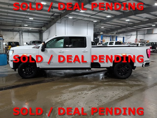 2025 GMC Sierra 2500HD AT4