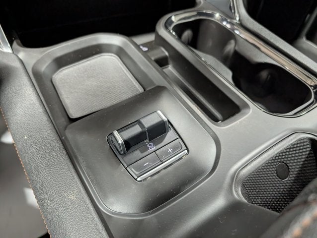 2024 GMC Sierra 2500HD AT4 Technology Preferred 5th Wheel Prep Standard Bed Diesel