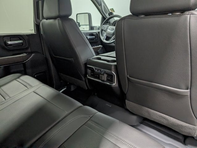 2023 GMC Sierra 2500HD DENALI Ultimate Duramax 5th Wheel Prep Power Boards Hard Cover