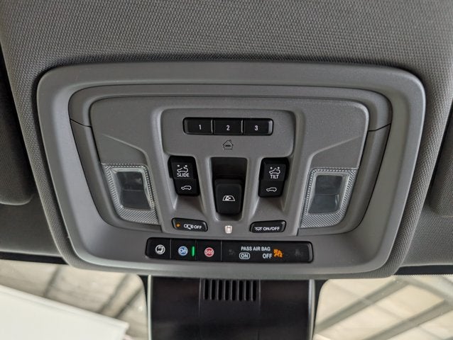 2024 GMC Sierra 2500HD Denali Technology Roof Power Steps 5th Wheel Prep Plow Prep Standard Bed