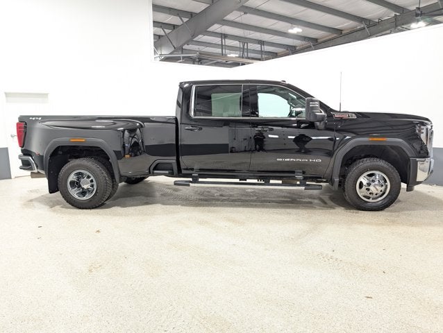 2024 GMC Sierra 3500HD Duramax Diesel Preferred Pkg Pro Gate 5th Prep DRW Boards