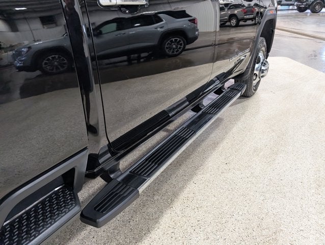 2022 GMC Sierra 3500HD Denali Ultimate 6.6L Duramax Turbo-Diesel Gooseneck Onyx Black