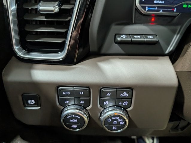 2024 GMC Sierra 3500HD Denali