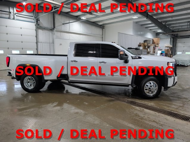 2024 GMC Sierra 3500HD Denali Ultimate Dually Duramax 5th Wheel Prep Power Boards Tri-Coat