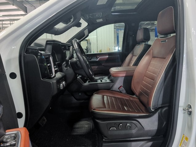 2024 GMC Sierra 3500HD Denali Ultimate DURAMAX Ultimate 5th Wheel Prep Sunroof Retractable Steps