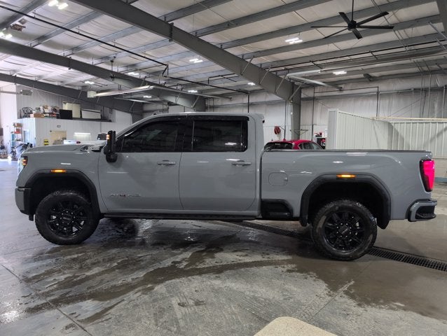 2025 GMC Sierra 2500HD AT4