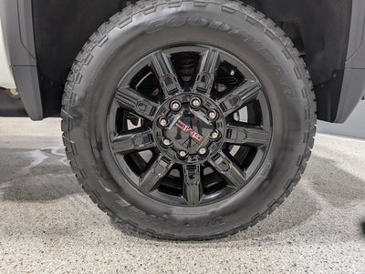 2025 GMC Sierra 2500HD AT4 Premium Plus Diesel 5th Prep Power Boards HUD Sunroof Standard Bed