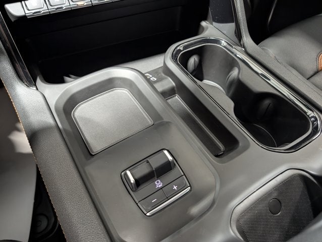 2025 GMC Sierra 2500HD AT4 Premium Plus 5th Wheel Prep Hitch Package Standard Bed Diesel