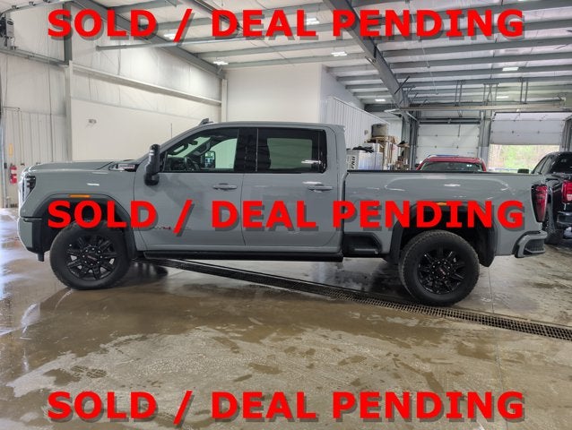 2025 GMC Sierra 2500HD AT4