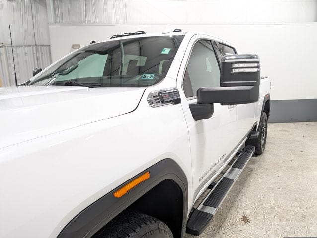 2025 GMC Sierra 2500HD Denali