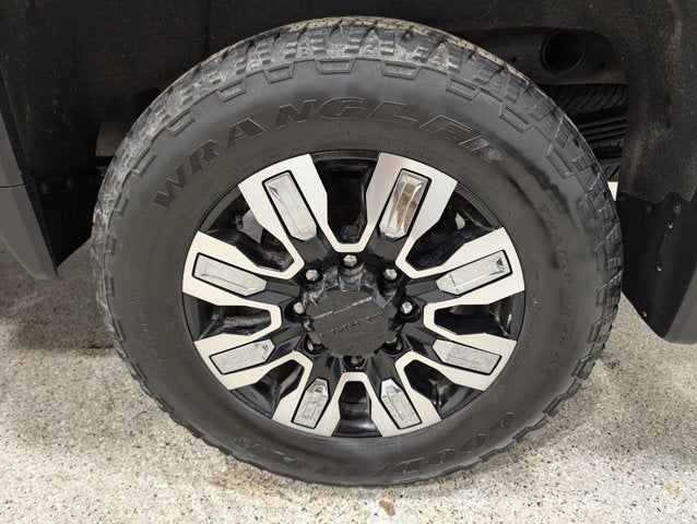 2025 GMC Sierra 2500HD Denali