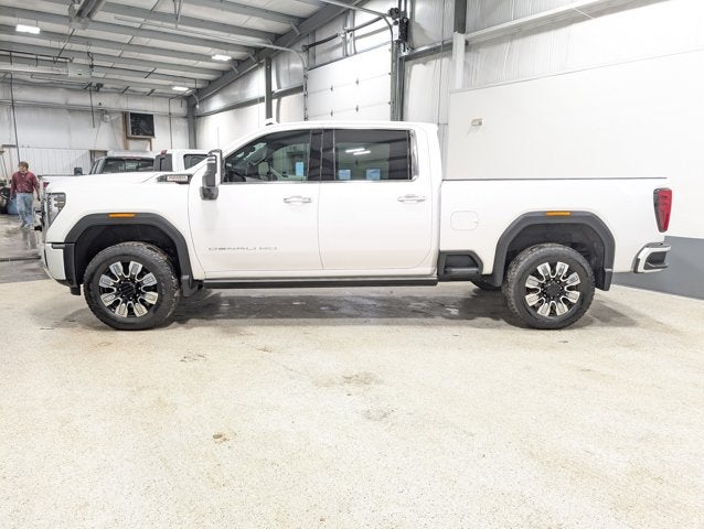 2025 GMC Sierra 2500HD Denali