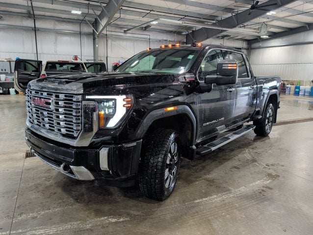 2025 GMC Sierra 2500HD Denali