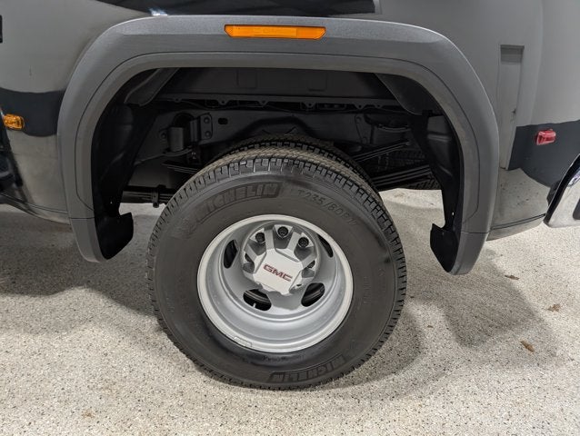 2025 GMC Sierra 3500HD Pro Dually Gas 5th Wheel Prep Plow Prep Convenience Pkg