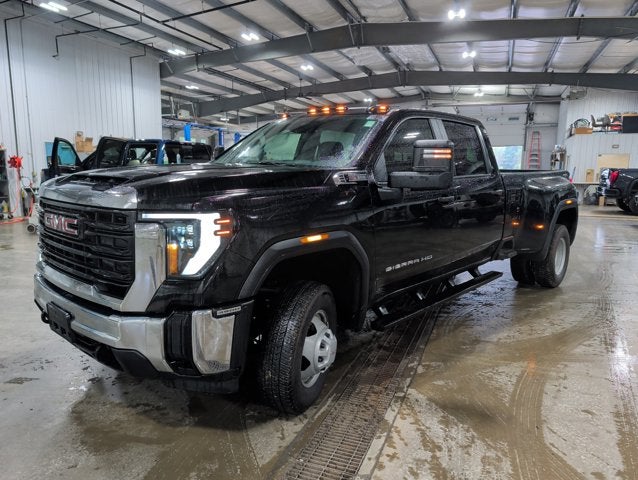 2025 GMC Sierra 3500HD Pro