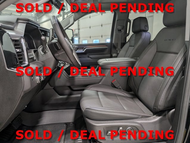 2025 GMC Sierra 3500HD Denali Reserve Diesel Standard Bed 5th Wheel Ready Power Boards